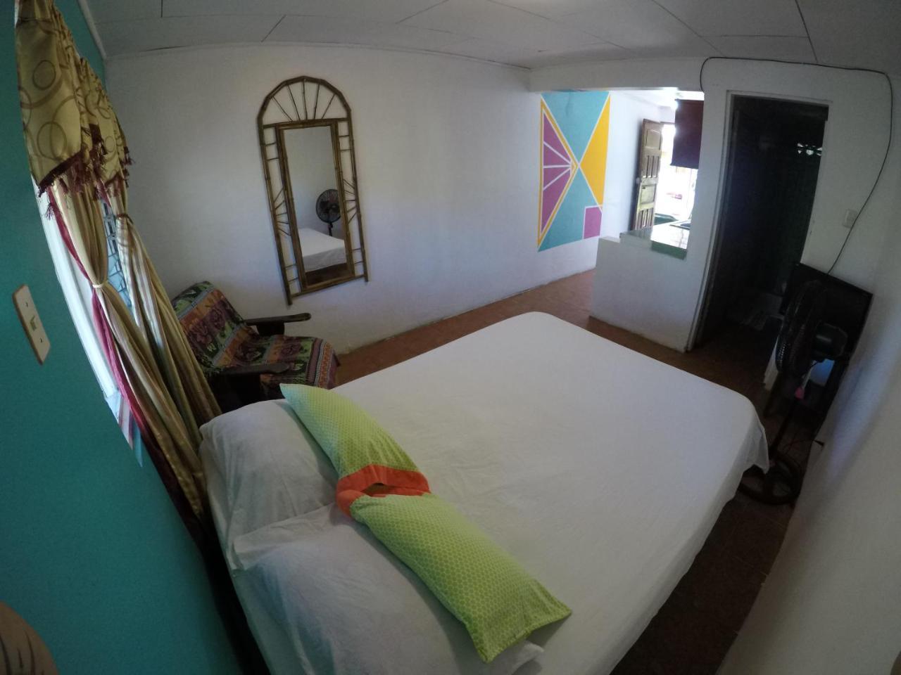 Cabinas Palmer Makanda กาอุยตา ภายนอก รูปภาพ